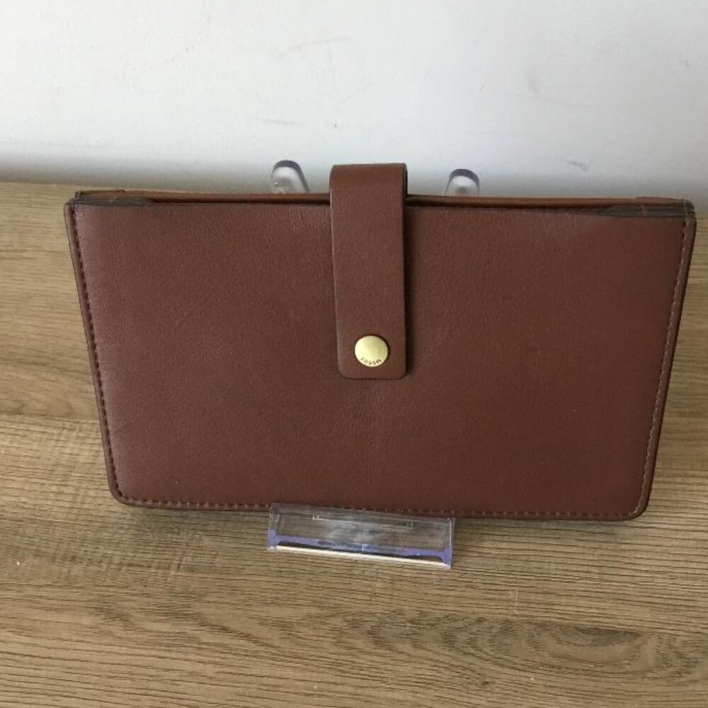 Fossil Vale Wallet in Brown Leather Exterior Smooth Finish EUC